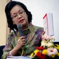 Armida Ditegur DPR Karena Berperan Seperti Pengamat