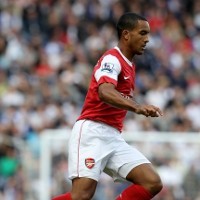 Walcott Tutup Kuping dari Kritik