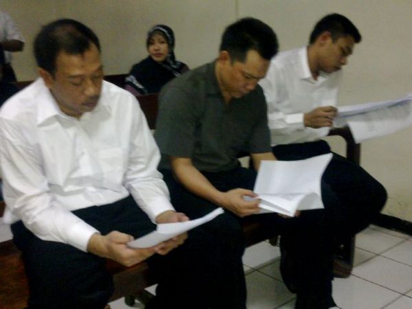 3 Teroris Aceh Disidang di PN Jaktim 3 Teroris Aceh Disidang di PN Jaktim