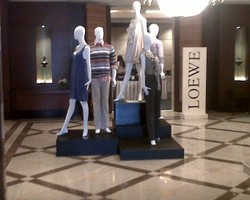 Wow, Lanvin & Balenciaga Diskon Hingga 90%!