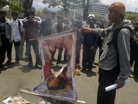Demo Kartu Lebaran Gubernur Jabar