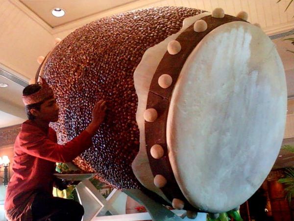 Bedug Dari Kurma Sambut Lebaran