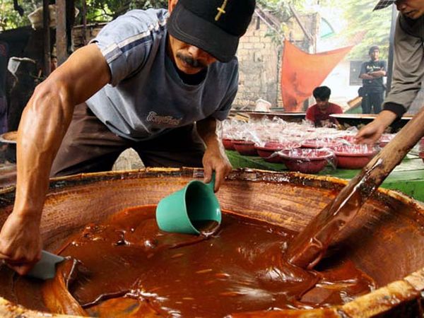 Dodol Betawi Laris Jelang Lebaran