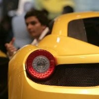 Api Bikin Supercar Ferrari 458 Italia Ditarik