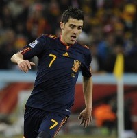 Villa Ditunggu Rekor