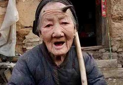 Tanduk Misterius di Dahi sang Nenek