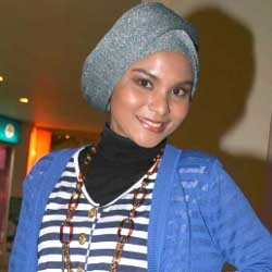 Ina Rovita Sari dari Fesyen ke Single Religi