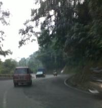 Hati-hati Lingkar Cadas Pangeran Licin