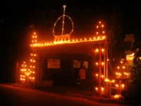 Lampu Colok Ramaikan 10 Malam Terakhir Ramadan