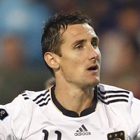 Klose Menangkan Jerman