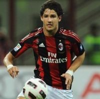 Pato di Antara Robinho dan Ibrahimovic