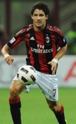 Pato di Antara Robinho dan Ibrahimovic