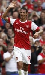 Chamakh Kerja Lebih Keras di Inggris