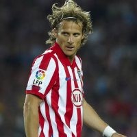 Forlan Ingin Gelar, tapi Pilih Xavi