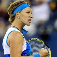 Kuznetsova Sentuh Angka 100