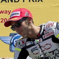 Berikanlah Rossi Izin, Yamaha