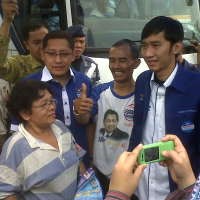 Ibas Hadiri Pelepasan Ribuan Pemudik Berkaos SBY-Anas