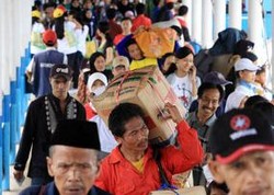 Jumlah Penyeberang di Pelabuhan Merak Melonjak Hingga 5 Kali Lipat