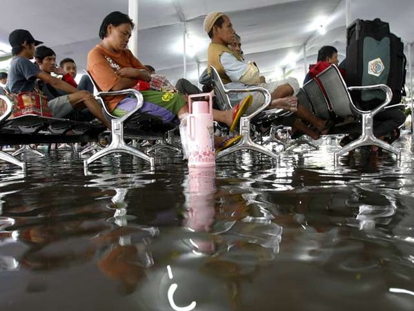 Stasiun Senen Tergenang 