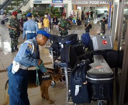 Pengamanan Bandara Juanda Diperketat