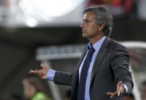 Valdes: Mourinho Penjual Koran