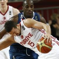 Turki & Slovenia Maju ke Perempatfinal