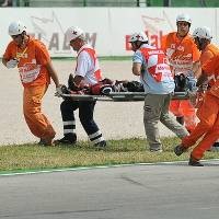 Mengapa Balapan Moto2 Tak Dihentikan?