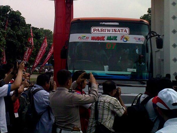 Penjual Voucher Pulsa Mudik Gratis