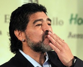 Maradona, Ultah ke-50 & Utang Pajak
