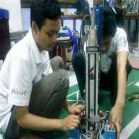 Tim Robot PENS Siap Tanding di Mesir
