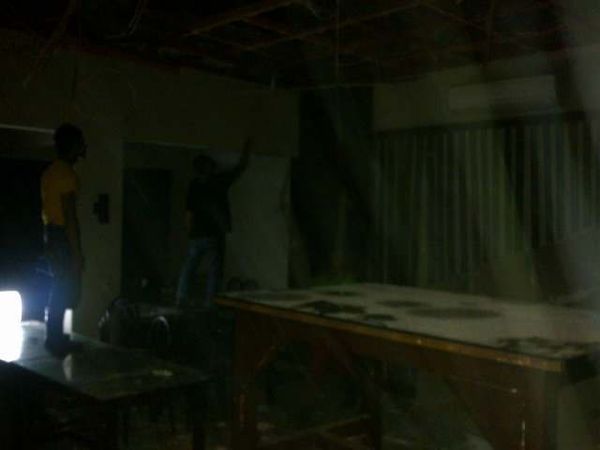 Insiden Ambrolnya Plafon RM Primarasa Insiden Ambrolnya Plafon RM Primarasa