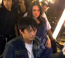  Luna Maya Akan Lebaran Bareng Ariel di Penjara 