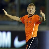 Kuyt Out Beberapa Pekan