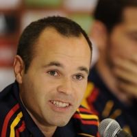 Dinilai Nomor 3, Iniesta Tanggapi Mourinho