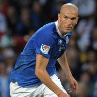 Zidane: Madrid Bisa Kalahkan Barca