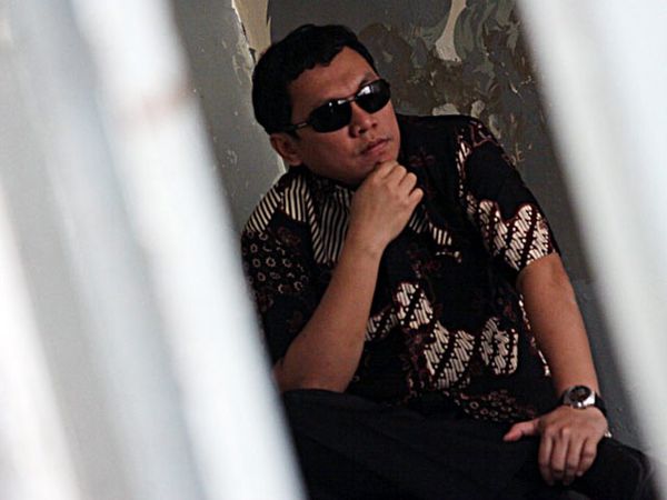 Gaya Gayus Menunggu Sidang