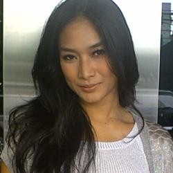 Ibunda Happy Salma Terseret Kasus Penggelapan