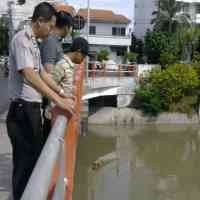 Sebelum Tenggelam, Pria Terjun ke Sungai Sempat Lambaikan Tangan