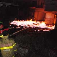 Ibu & Anak Korban Kebakaran di Porong Alami Luka Bakar Serius