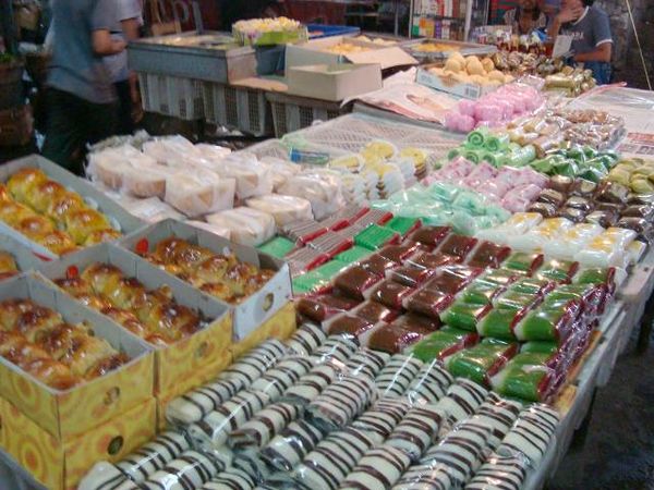 Pilih-pilih Kue MurMer, Yuk!