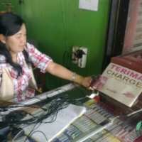 Counter HP di Stasiun Kircon Dibanjiri Pemudik yang Isi Baterai