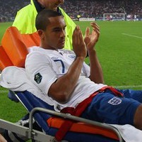 Cedera Walcott Tidak Parah