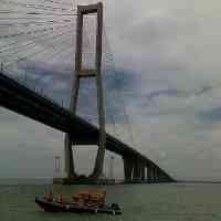 H-1, Jembatan Suramadu Sepi Pemudik 