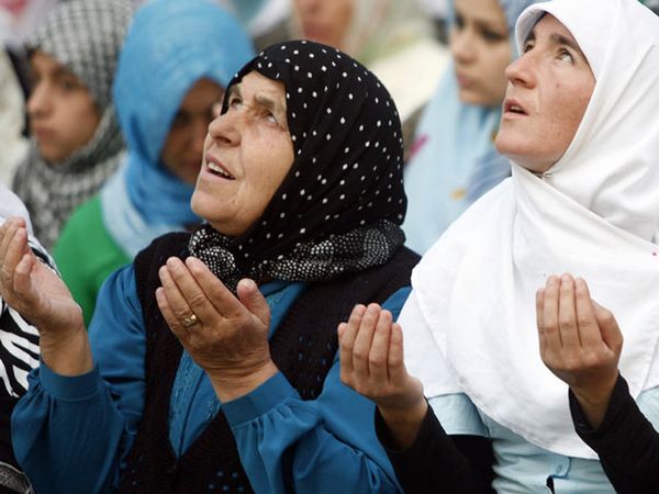 Muslim Albania Berlebaran