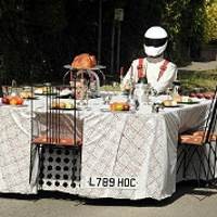 Wuih, Meja Makan Bisa Ngebut Sampai 183 Km/jam