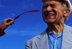 Kenapa Tidak Geli Saat Gelitik Diri Sendiri?