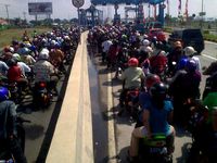 Pemotor Serbu Suramadu