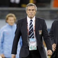 Uruguay Pertahankan Tabarez 
