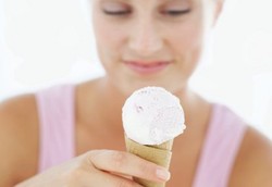 Penyebab Penderita Amandel Tak Boleh Konsumsi Es Krim
