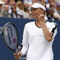 Zvonareva Lolos ke Final 
